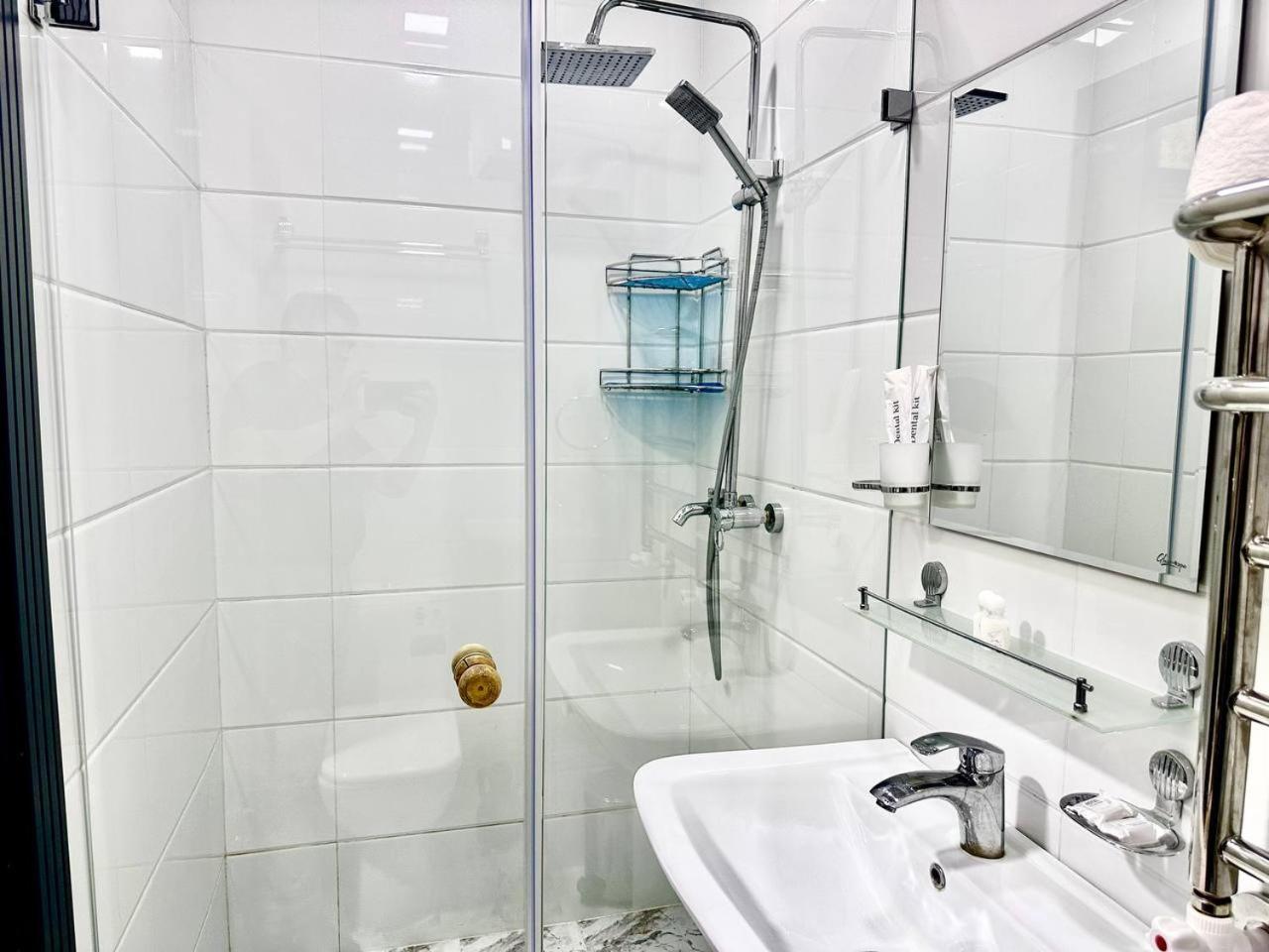 Izza Palace Hotel 150Mbs Wifi Tashkent Ngoại thất bức ảnh